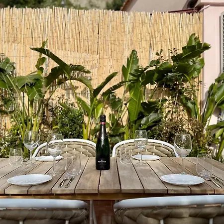 Casa *
